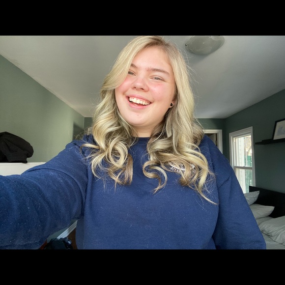 Meet your Posher, Taylor - Picture 1 of 1